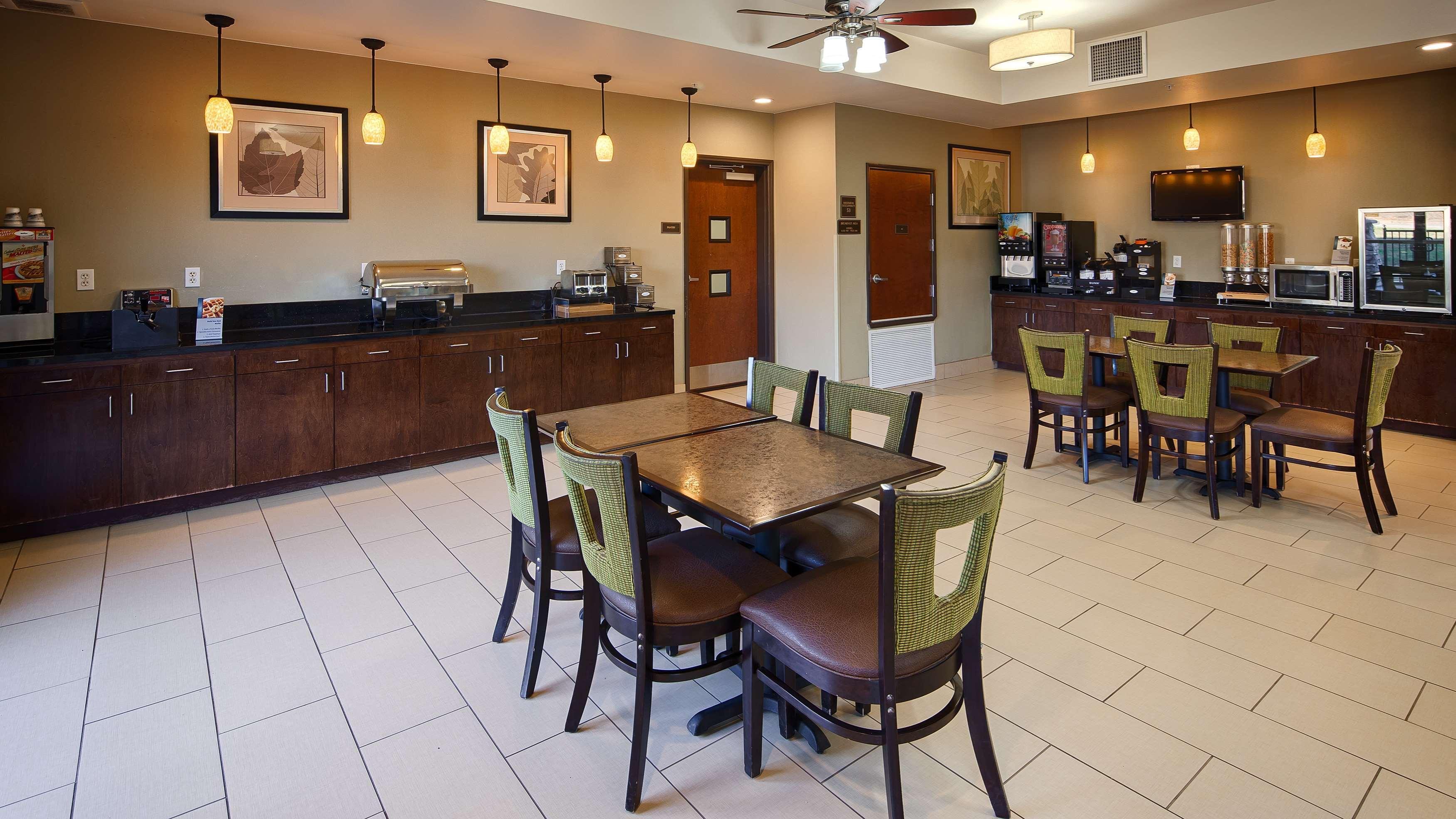 Mansfield Best Western Plus Desoto Inn & Suites מראה חיצוני תמונה