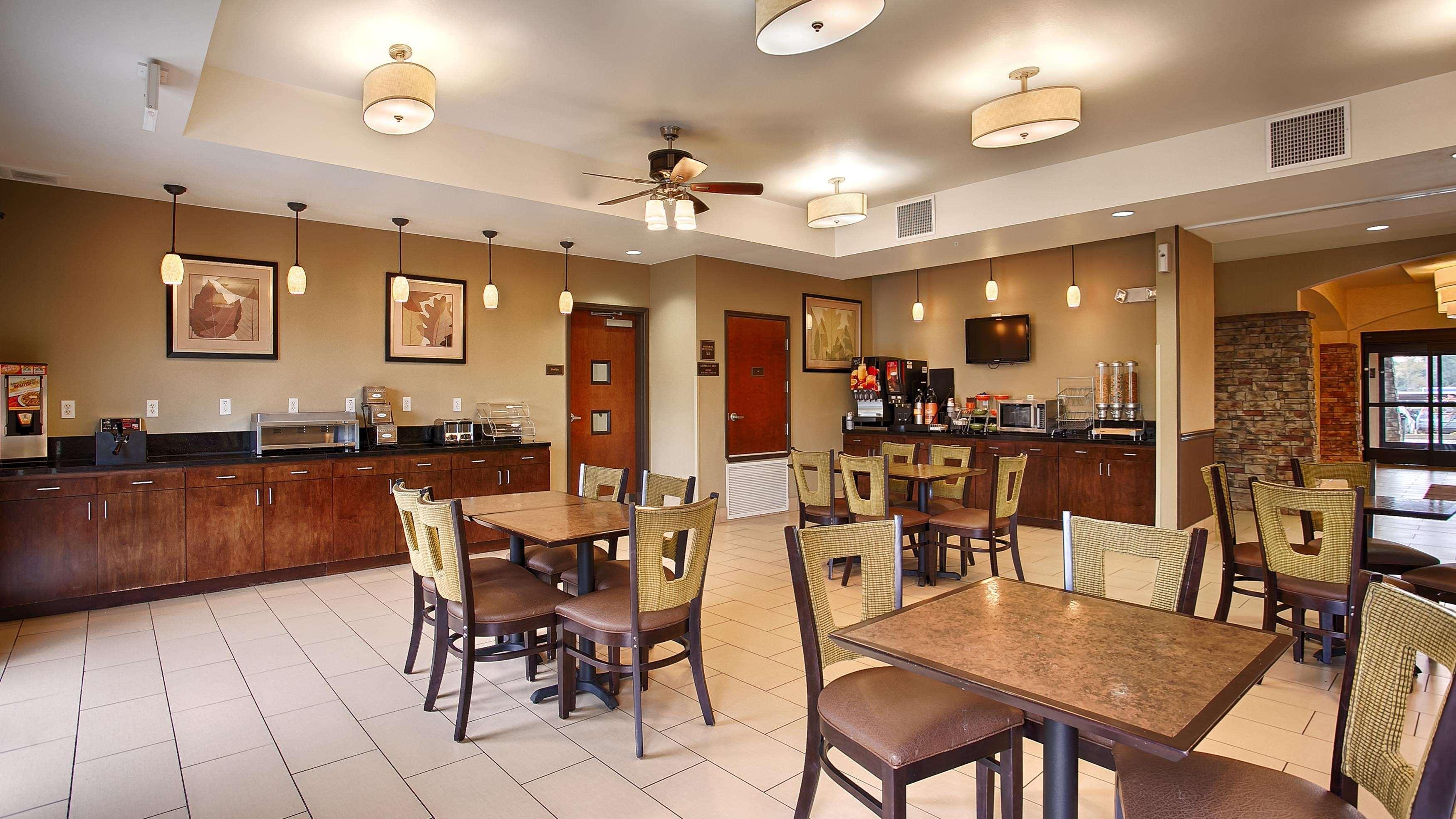 Mansfield Best Western Plus Desoto Inn & Suites מראה חיצוני תמונה