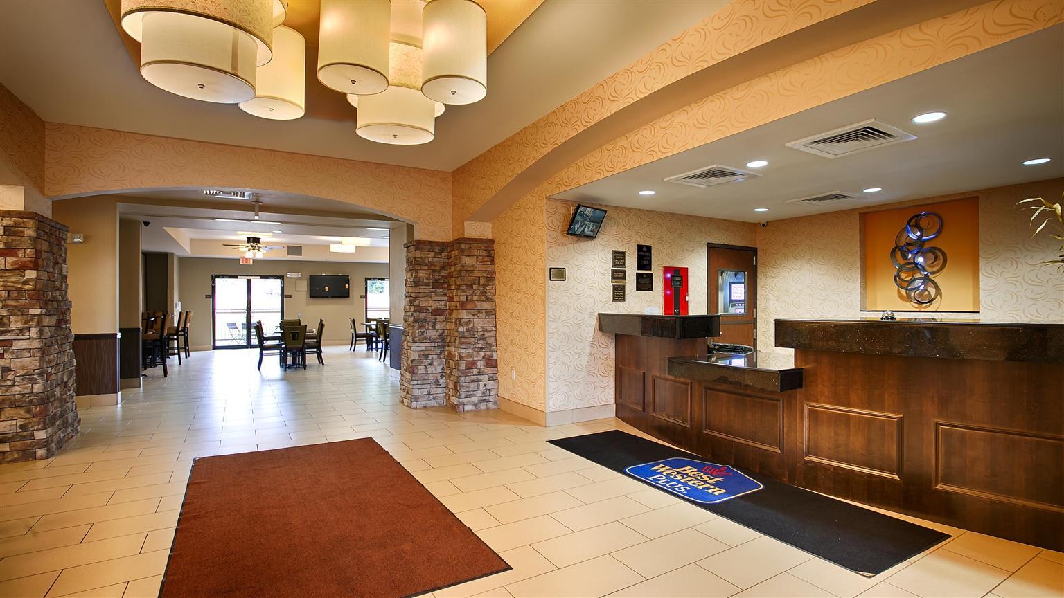 Mansfield Best Western Plus Desoto Inn & Suites מראה חיצוני תמונה