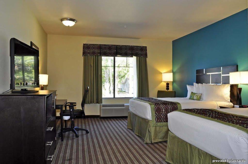 Mansfield Best Western Plus Desoto Inn & Suites חדר תמונה